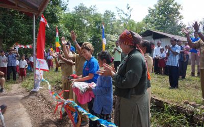 Inaugurating the 45th Library at SDI Macan Tanggar, West Manggarai