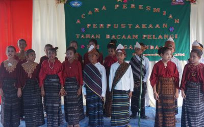 Peresmian Perpustakaan Taman Bacaan Pelangi ke-89 di SDI Nangapanda 2, Ende, Flores, NTT