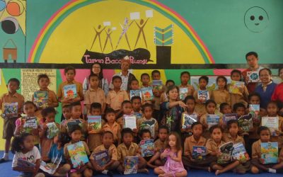 Inauguration of the 101st Rainbow Reading Gardens Library at SD Katholik St. Philipus Tanajea, Ende, Flores, NTT