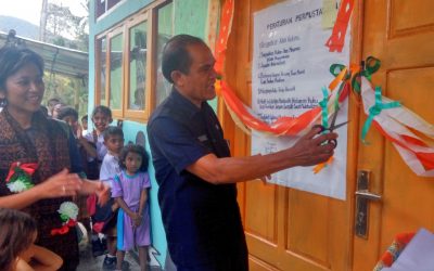 Inauguration of the 102nd Rainbow Reading Gardens Library at SD Katholik Puukou, Ende, Flores, NTT