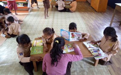 Taman Bacaan Pelangi Among Children of Patchouli Farmers in Siontapina