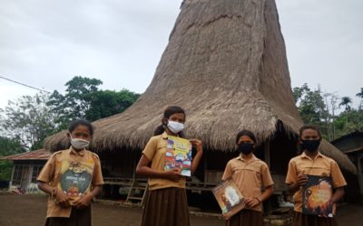  Semangat Anak-anak Woloara Membaca Buku