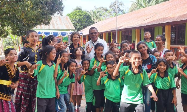 Peresmian Perpustakaan Ramah Anak Taman Bacaan Pelangi ke-190 di SDK Boawae